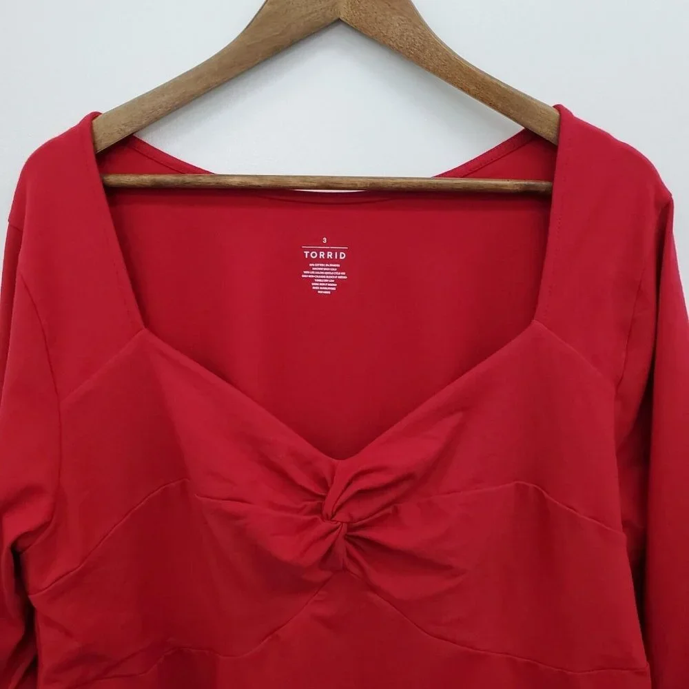 Torrid Womens Red Foxy Sweetheart Twist Top Blouse Plus Size 3 Long‎ Sleeve